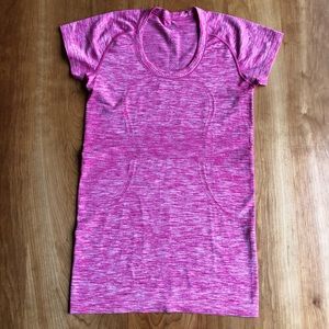 Lululemon short sleeved top